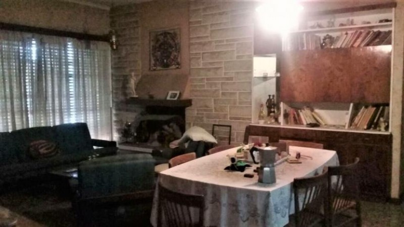 CHALET DE 4 AMB. CON PARQUE