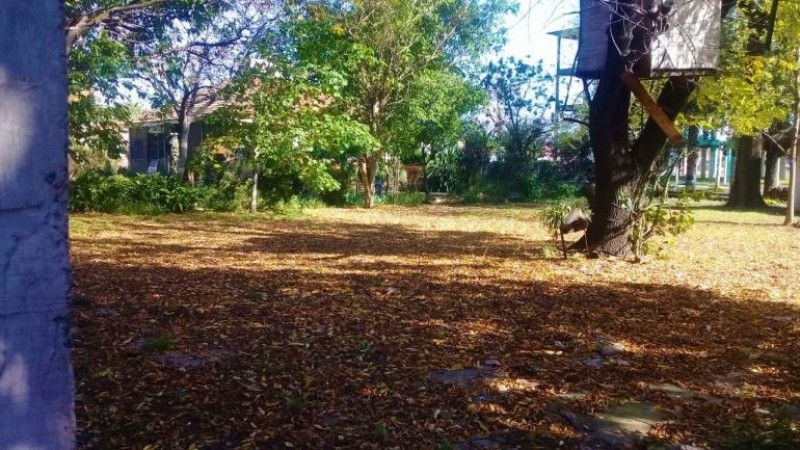 CHALET DE 4 AMB. CON PARQUE