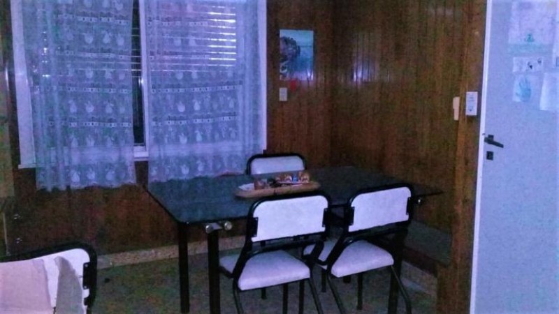 CHALET DE 4 AMB. CON PARQUE
