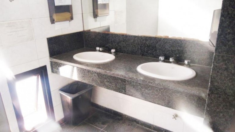 IMPONENTE EDIFICIO DE SEIS PISOS, CENTRO SAN MIGUEL