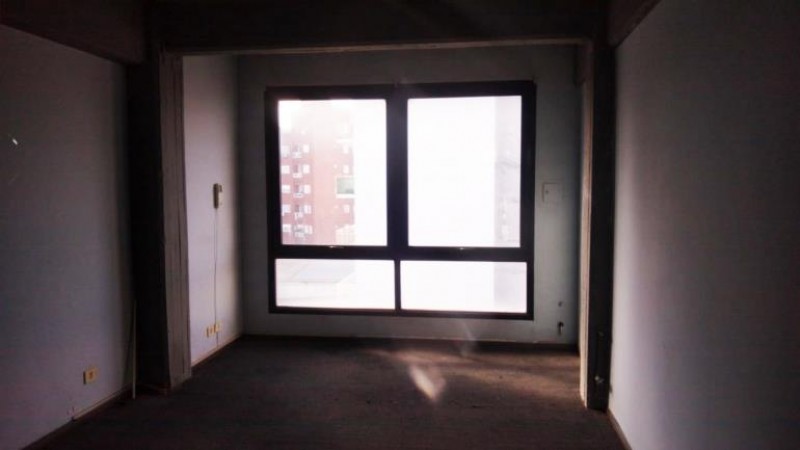 IMPONENTE EDIFICIO DE SEIS PISOS, CENTRO SAN MIGUEL