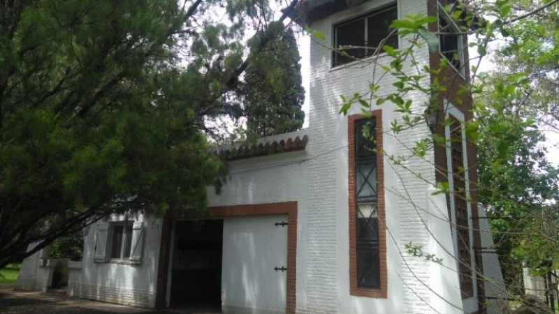 EXCELENTE QUINTA UBICADA EN EL CORAZON DE LOS NOGALES