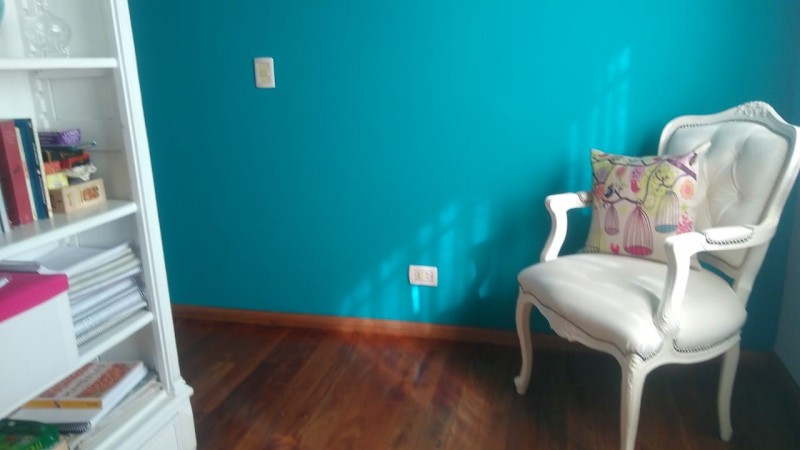 CASA 4 AMB.  GARAGE / 2 VEHICULOS/FONDO LIBRE