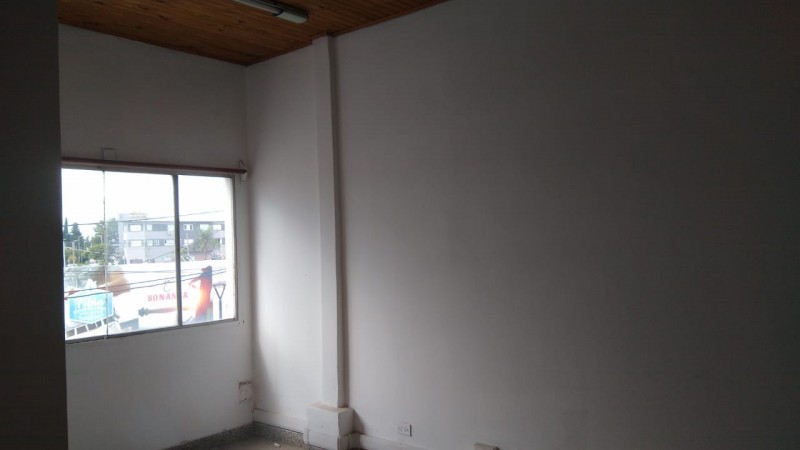 OFICINAS 100 M2. (CTRO. LOS POLVORINES)