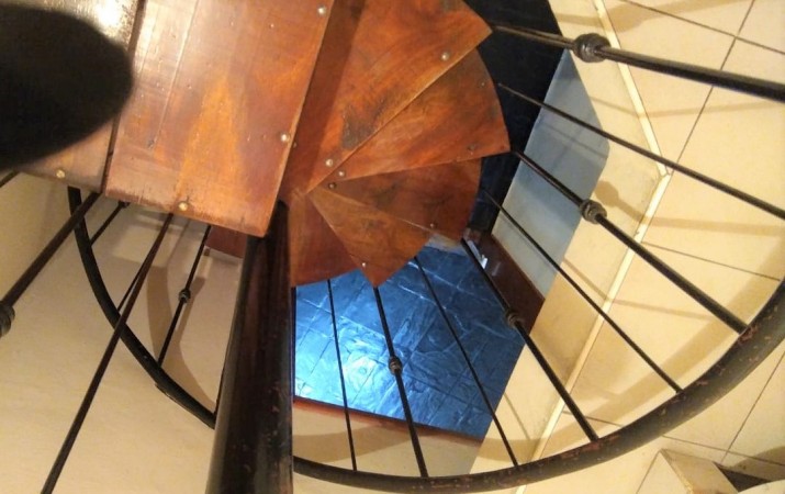 EXCELENTE TRIPLEX 4 AMB. GARAGE/ QUINCHO Y TERRAZA