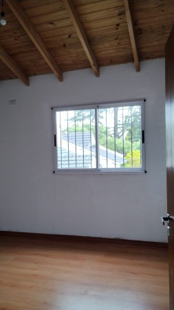 DUPLEX 3 AMB. CON COCHERA Y FONDO LIBRE