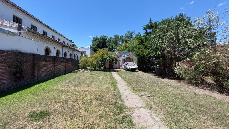 LOTE  624 M2. CON MEJORAS