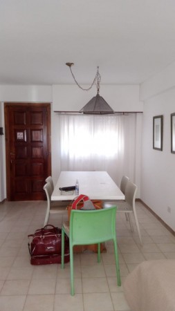 VILLA GESELL- DPTO. P/ 4 PERSONAS. A METROS DE PLAYA