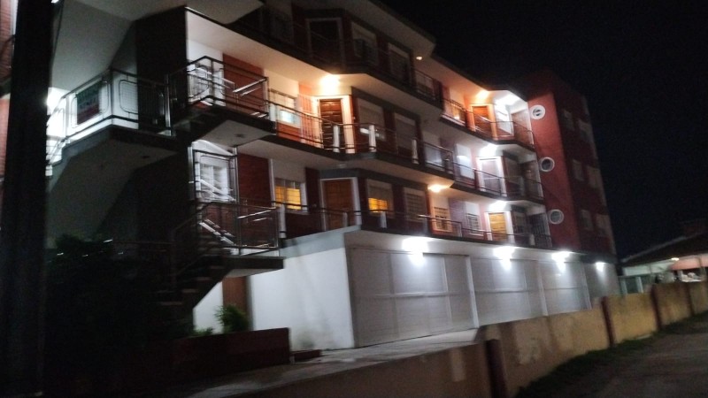 VILLA GESELL- DPTO. P/ 4 PERSONAS. A METROS DE PLAYA