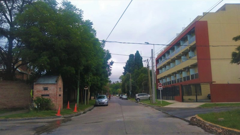 DUPLEX DE 3 AMB. PATIO/BALCON/COCHERA/QUINCHO Y PISCINA