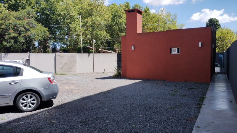 DUPLEX DE 3 AMB. PATIO/BALCON/COCHERA/QUINCHO Y PISCINA