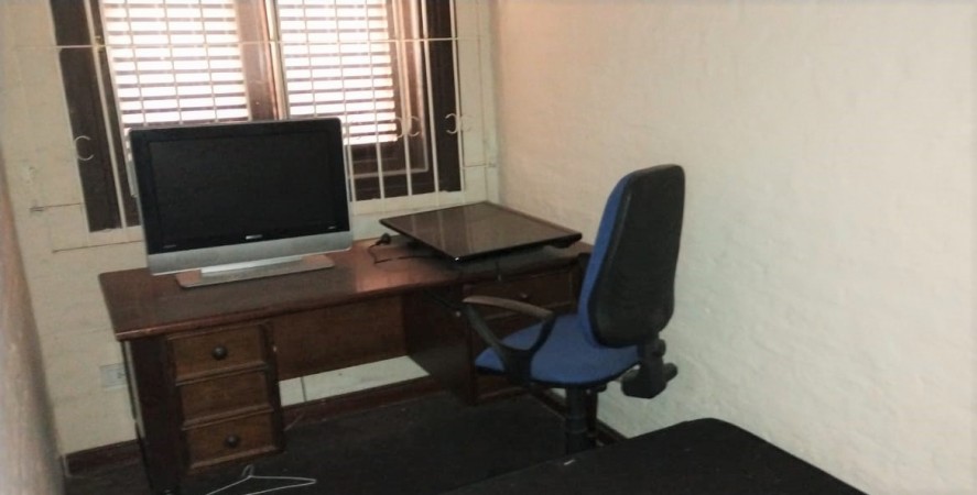 CASA QUINTA C/ PISCINA/ PARQUE  1570 M2.(TORTUGUITAS)