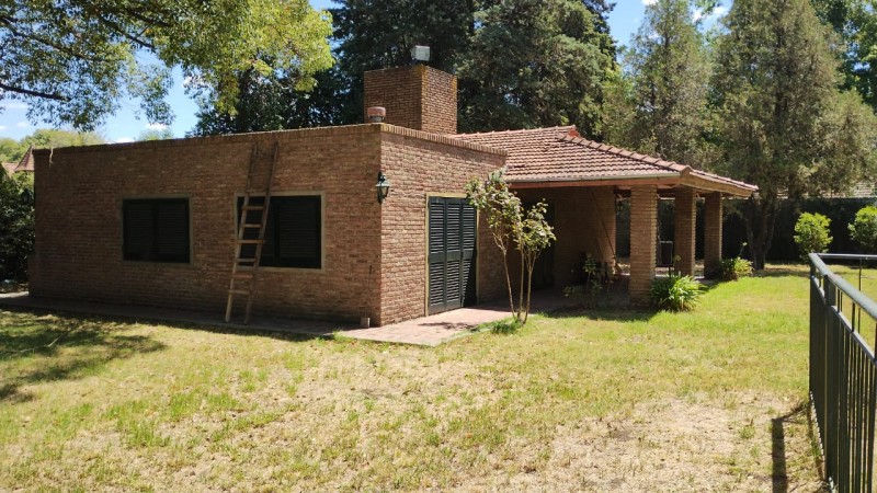 CASA QUINTA C/ PISCINA/ PARQUE  1570 M2.(TORTUGUITAS)