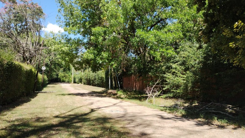 CASA QUINTA C/ PISCINA/ PARQUE  1570 M2.(TORTUGUITAS)