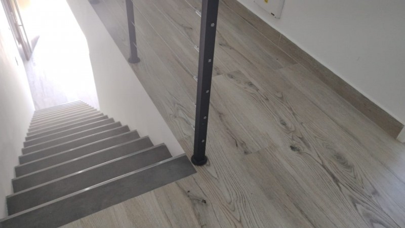 CASA DE 2 PLANTAS PARQUE/ENTRADA DE AUTO (A ESTRENAR)