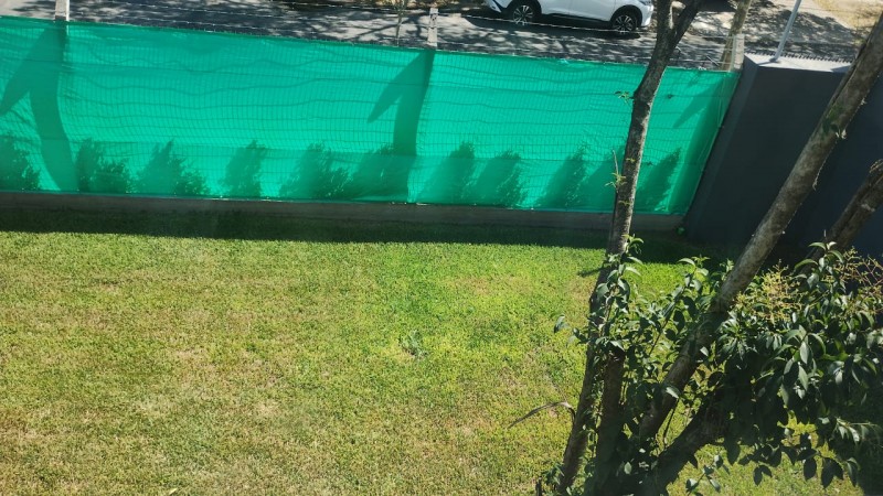 CASA DE 2 PLANTAS PARQUE/ENTRADA DE AUTO (A ESTRENAR)