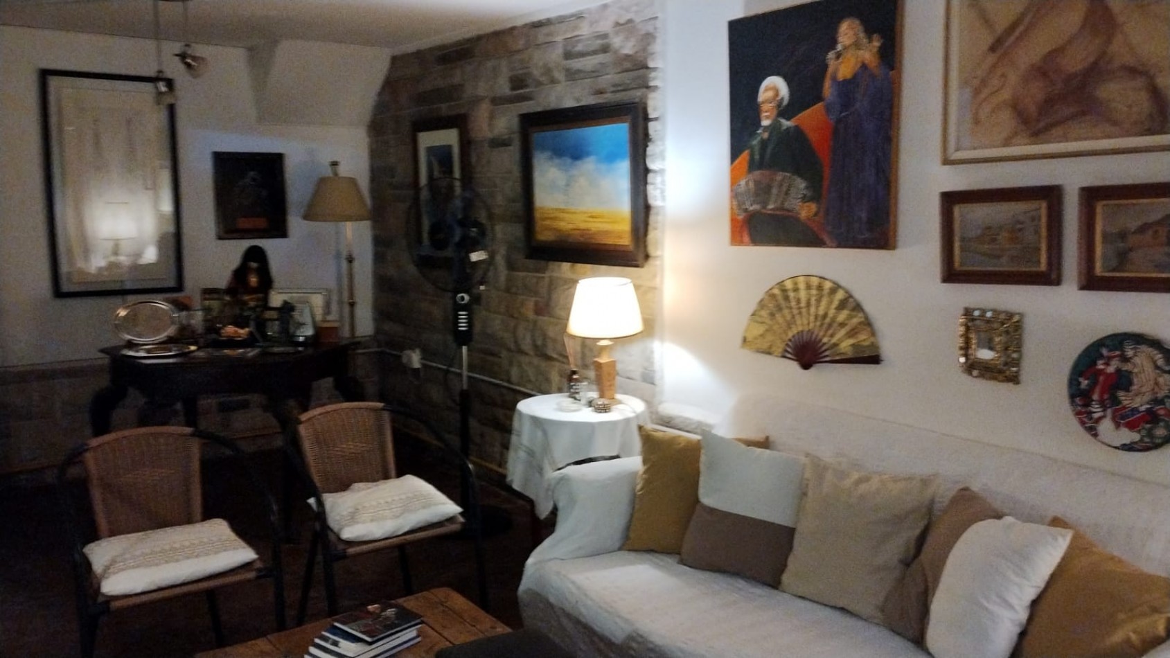 CHALET 4 AMB. C/ COCHERA/ QUINCHO Y PARQUE (CTRO. SAN MIGUEL)