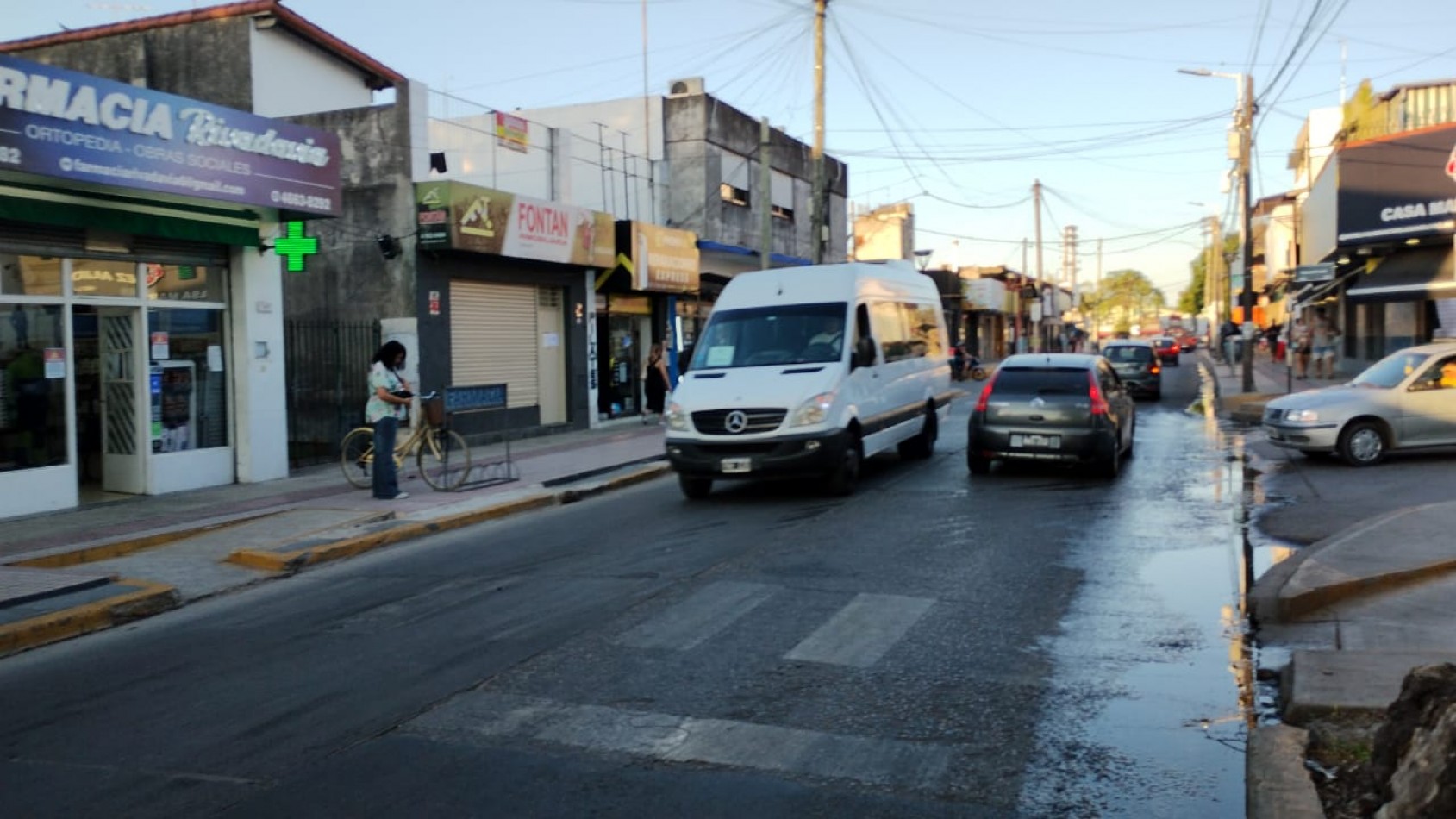 EMPRENDIMIENTO P/ 8 DEPTOS + LOCAL ( CENTRO LOS POLVORINES)