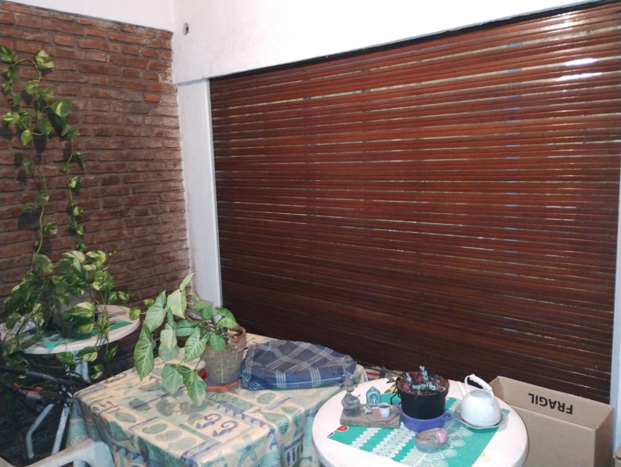 CHALET 3 AMB. AMPLIOS PARQUE  VILLA DE MAYO ( FRENTE AL CORREDOR ROSSI)