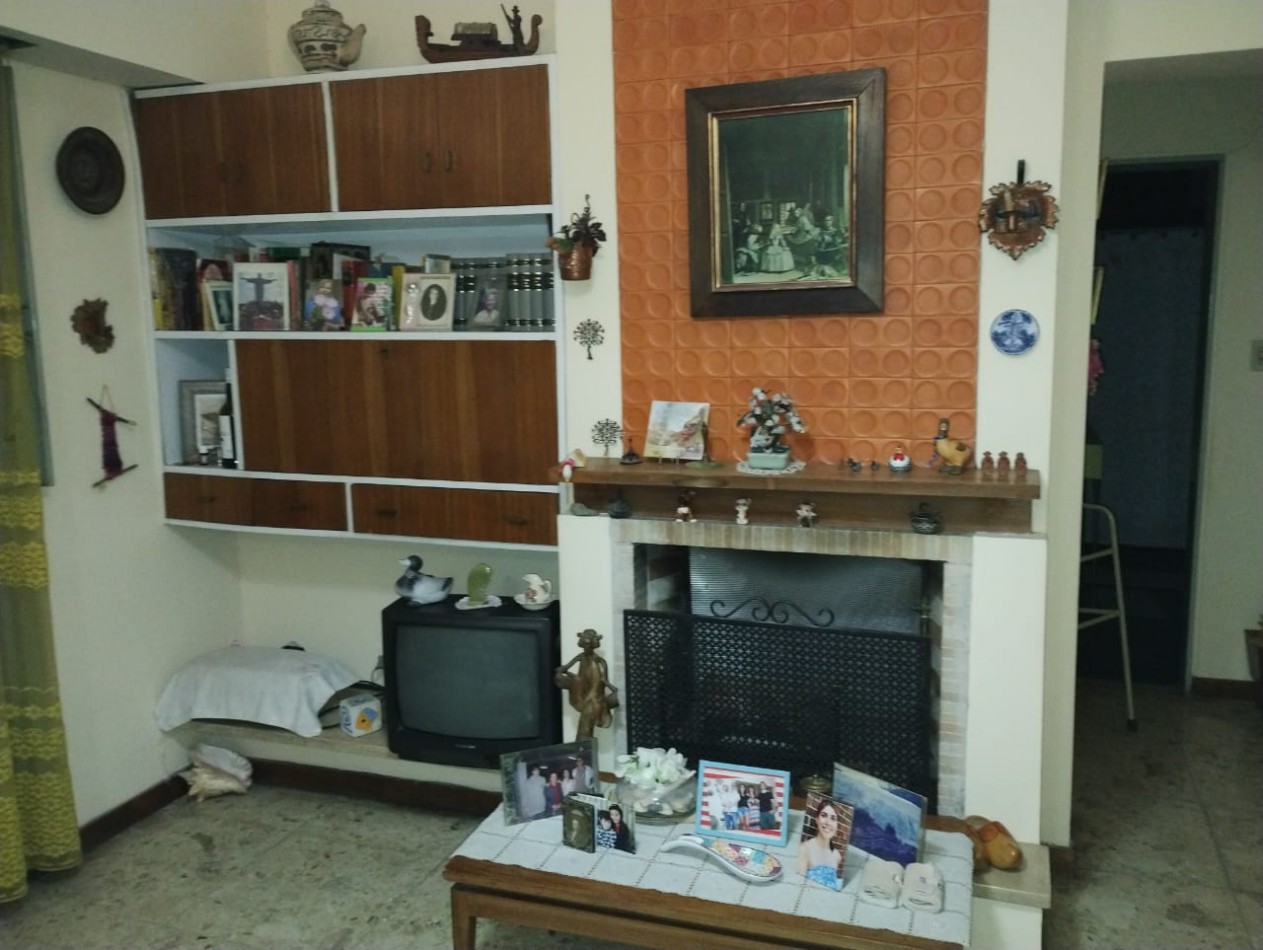 CHALET 3 AMB. AMPLIOS PARQUE  VILLA DE MAYO ( FRENTE AL CORREDOR ROSSI)