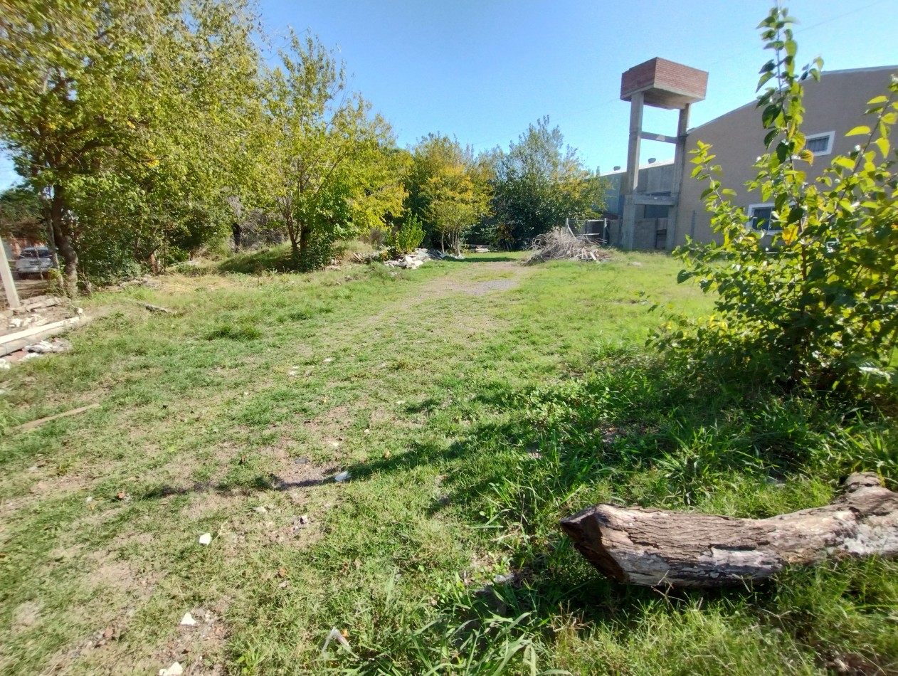 LOTE ESQUINA  840 M2  ( LOS POLVORINES)