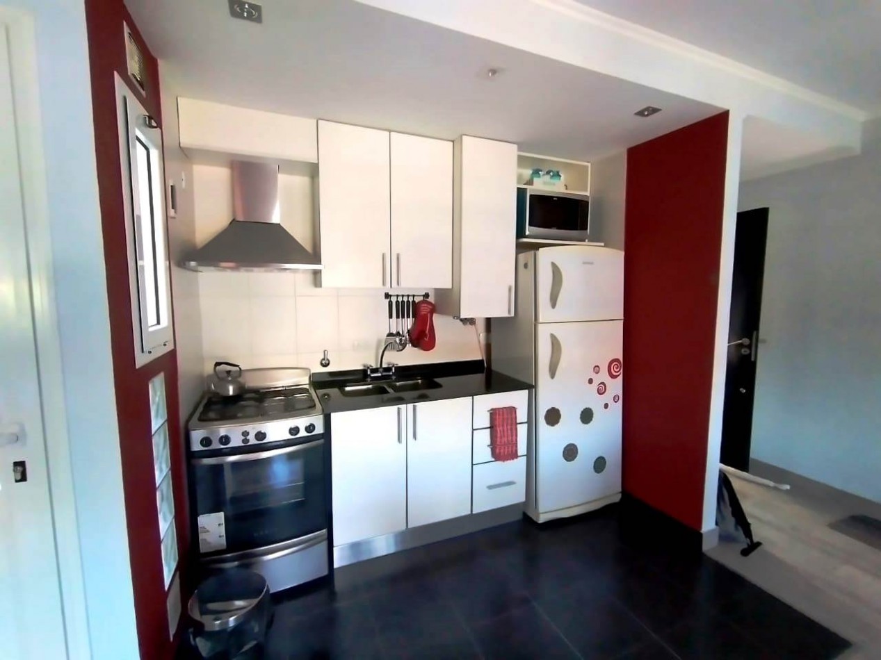 VILLA GESELL ( COSTA ATLANTICA)   DEPTO. 2 AMB. AMOBLADO A NUEVO  AV. 3 N° 2317  E/ PASEOS 123 Y 124