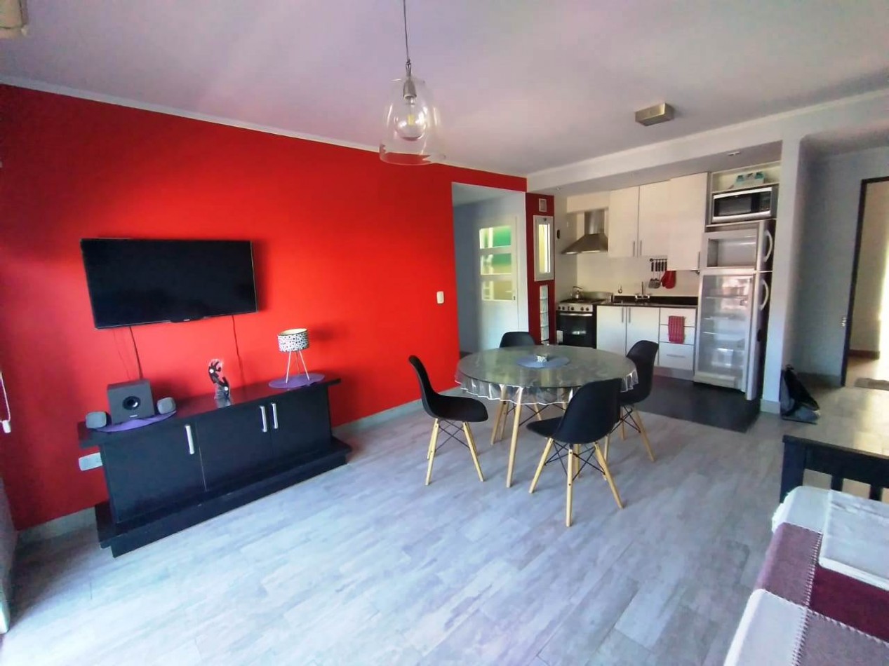 VILLA GESELL ( COSTA ATLANTICA)   DEPTO. 2 AMB. AMOBLADO A NUEVO  AV. 3 N° 2317  E/ PASEOS 123 Y 124