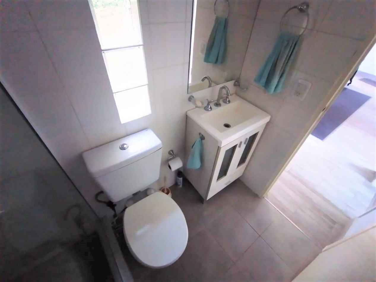 VILLA GESELL ( COSTA ATLANTICA)   DEPTO. 2 AMB. AMOBLADO A NUEVO  AV. 3 N° 2317  E/ PASEOS 123 Y 124