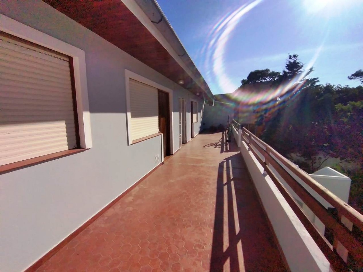 VILLA GESELL ( COSTA ATLANTICA)   DEPTO. 2 AMB. AMOBLADO A NUEVO  AV. 3 N° 2317  E/ PASEOS 123 Y 124