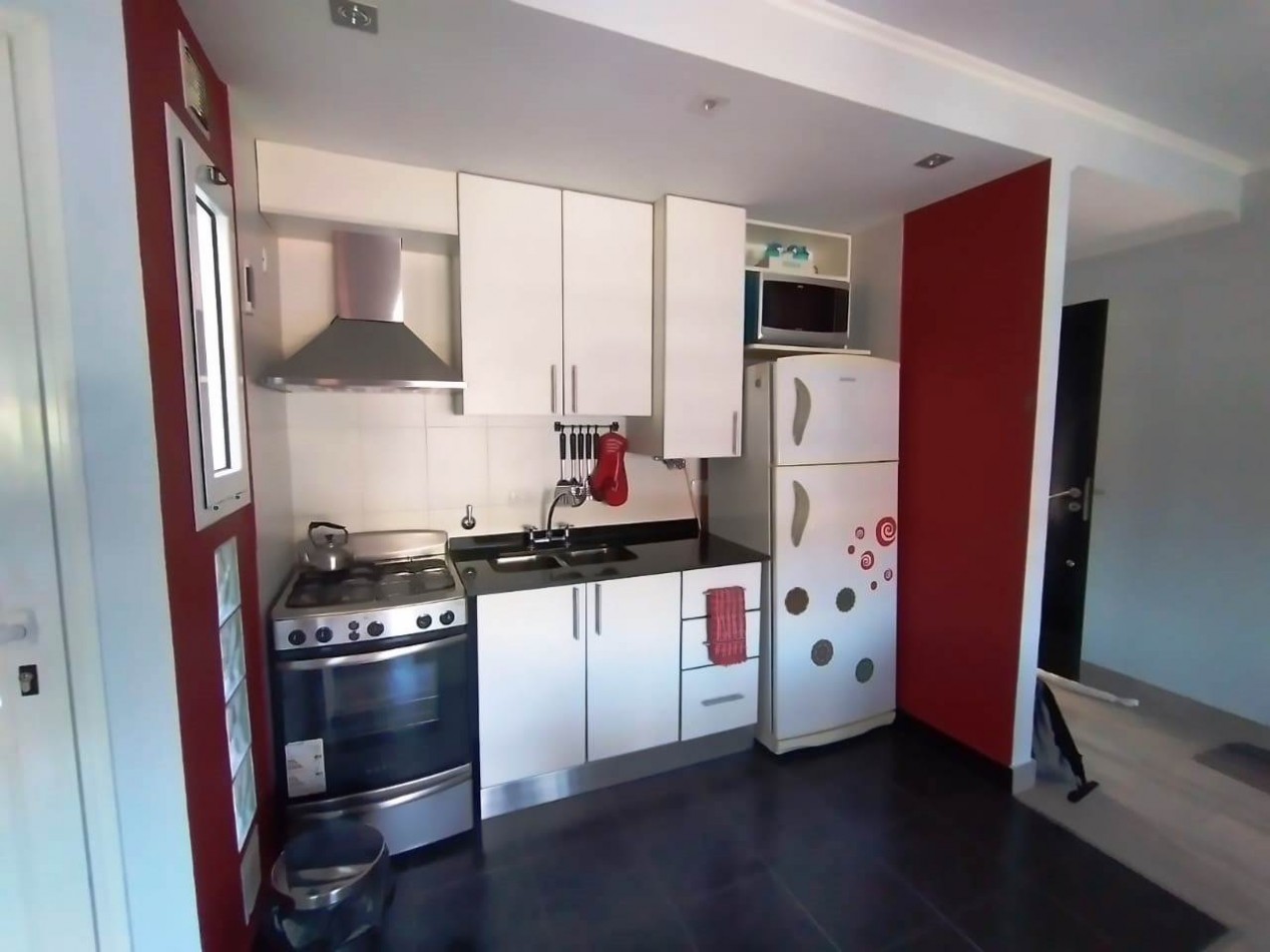 VILLA GESELL ( COSTA ATLANTICA)   DEPTO. 2 AMB. AMOBLADO A NUEVO  AV. 3 N° 2317  E/ PASEOS 123 Y 124