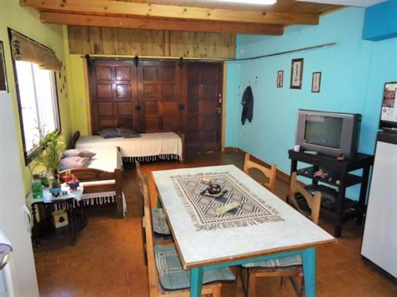 VILLA GESELL (COSTA ATLANTICA) CHALET 4 AMB. AMOBLADO + DEPTO. 2 AMB. A 500 M. DE PLAYA