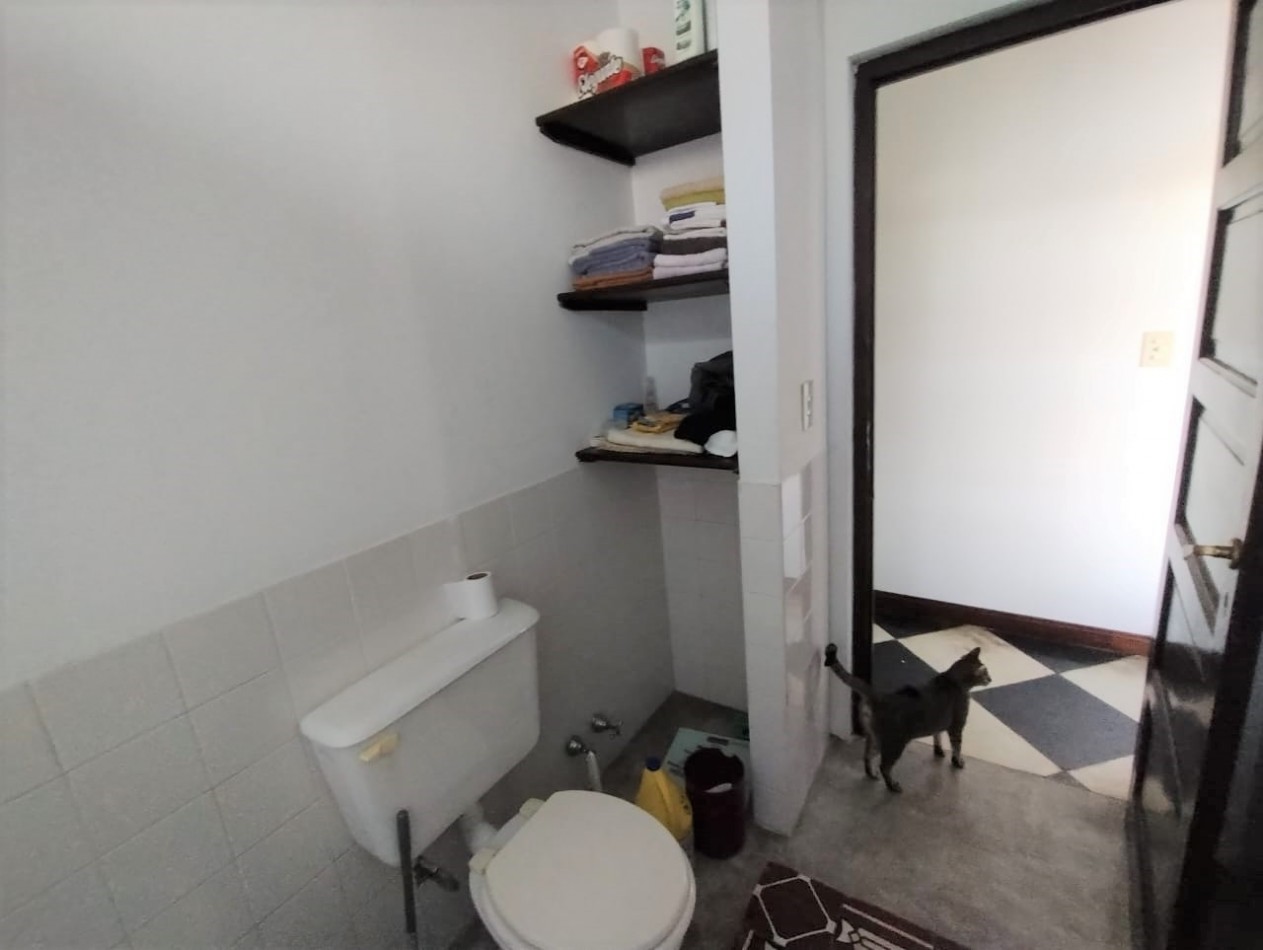 CASA   5 AMB.  1.663  M2. C/PISCINA (DON TORCUATO) 