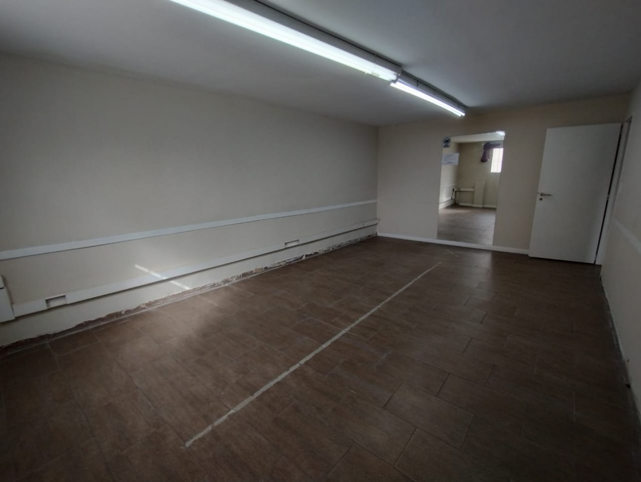 PROPIEDAD EXCLUSIVA!!! LOCAL 451 M2. Y P. ALTA  250 M2. (CTRO. SAN MIGUEL) S/ AV. PTE. PERON