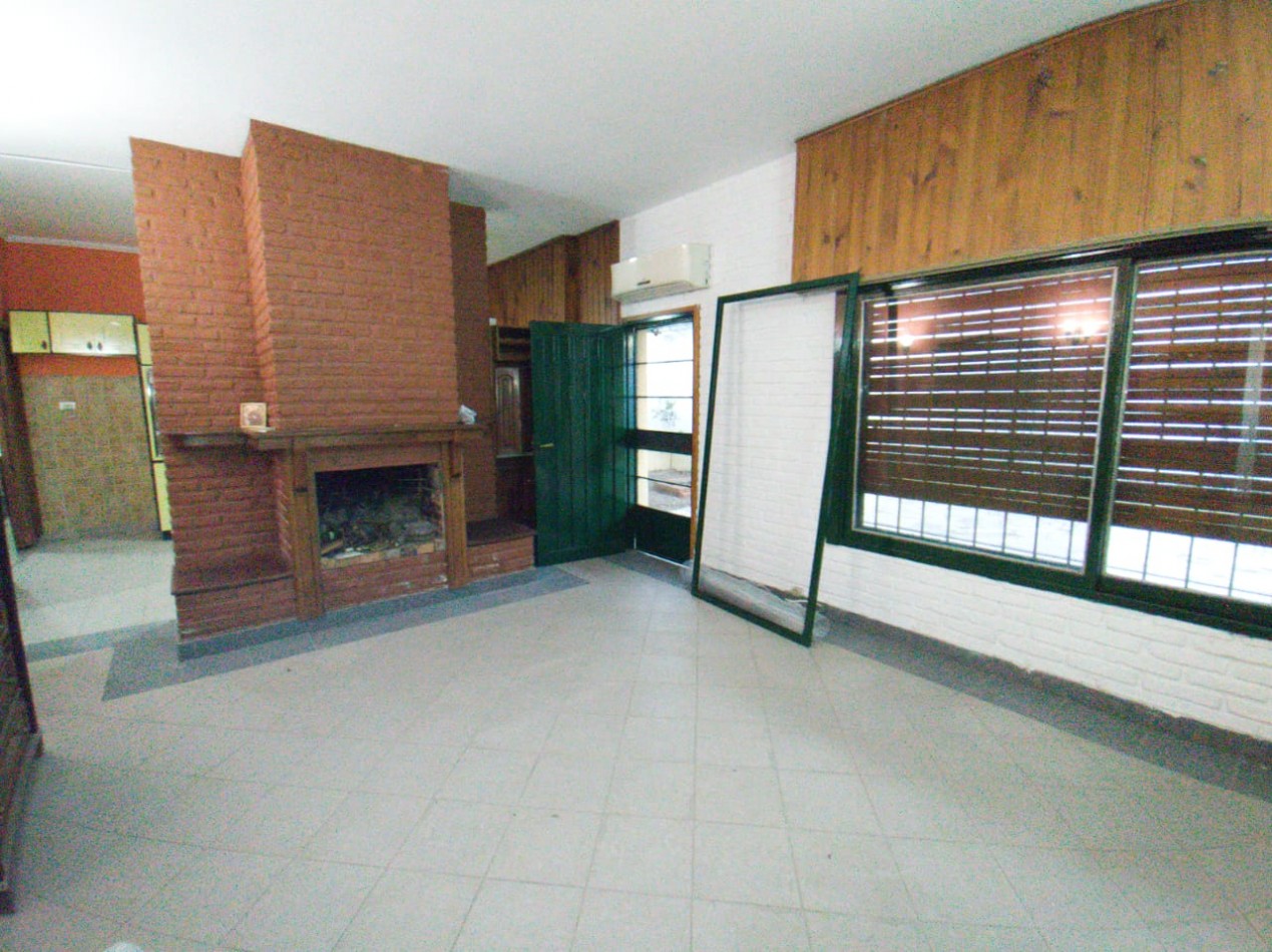 CHALET 3 AMB. GARAGE  2 VEHICULOS/ PATIO