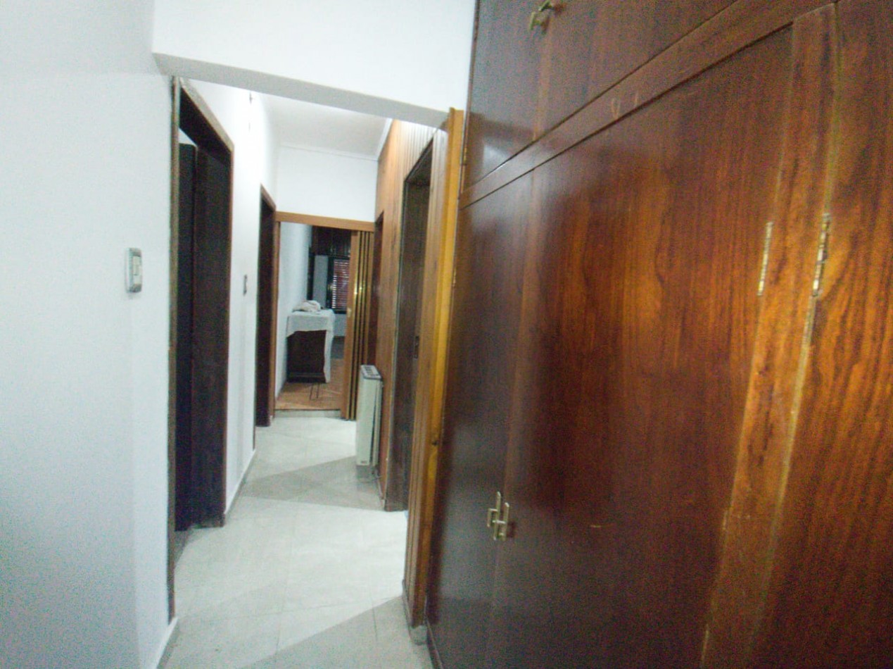 CHALET 3 AMB. GARAGE  2 VEHICULOS/ PATIO