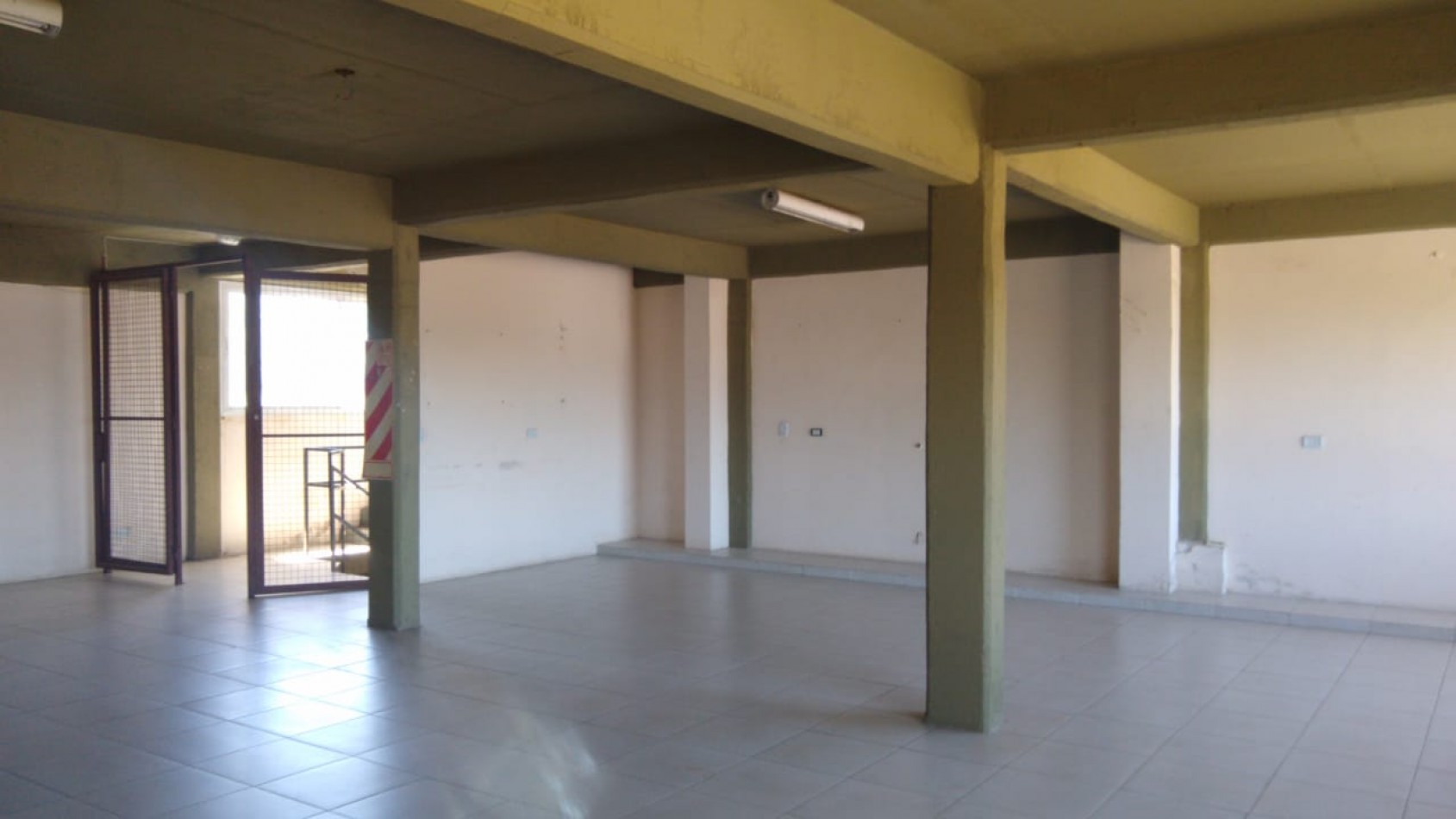 GALPON   670 M2.   (JOSE C. PAZ)