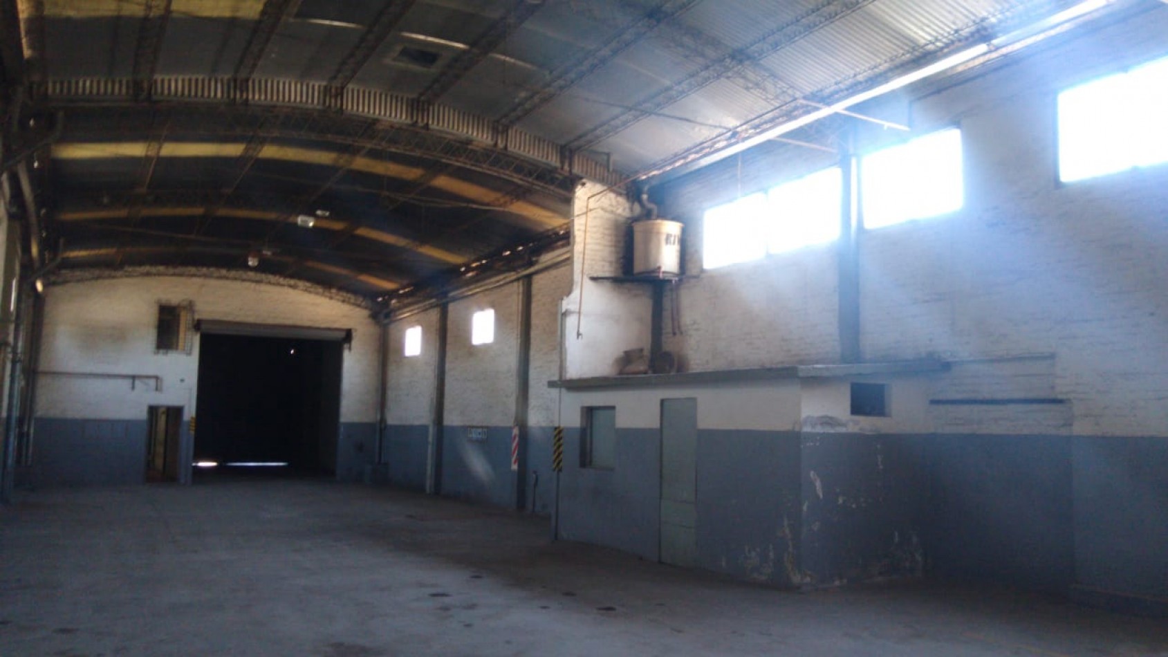 GALPON   670 M2.   (JOSE C. PAZ)