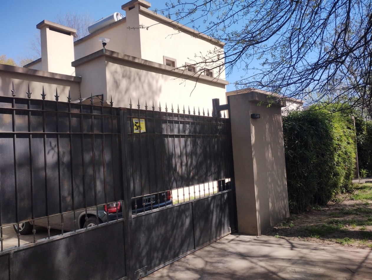 CASA QUINTA 5 AMB. C/ PISCINA (BARRIO LAS PRADERAS) VILLA DE MAYO