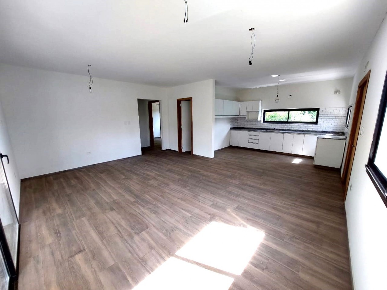 EXCELENTE CASA 3 AMBIENTES A ESTRENAR 