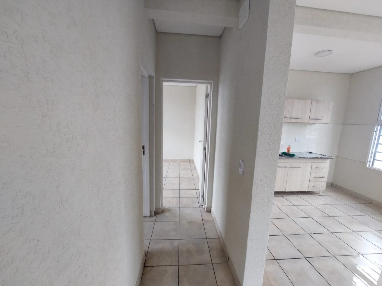 DEPARTAMENTO 3 AMB. CONTRA FRENTE  C/ ENTRADA DE AUTO