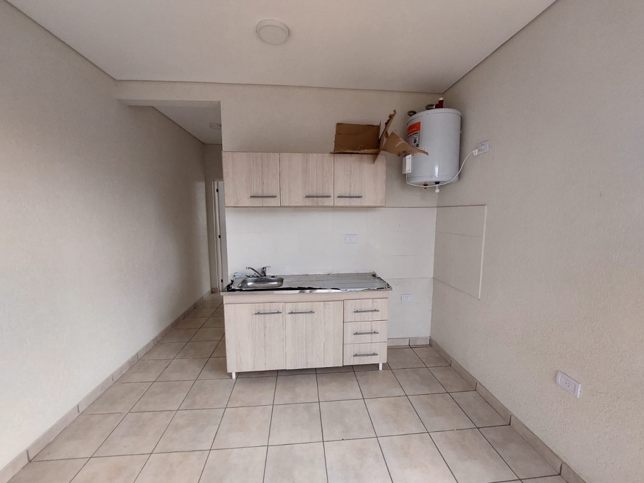 DEPARTAMENTO 3 AMB. CONTRA FRENTE  C/ ENTRADA DE AUTO