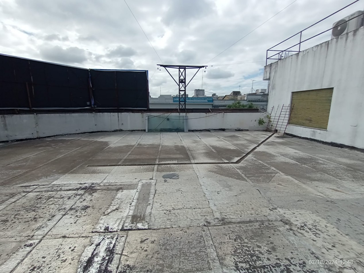 IMPORTANTE SEMIPISO 350 M2. AV. PTE. PERON   FTE. A LA PLAZA SAN MIGUEL