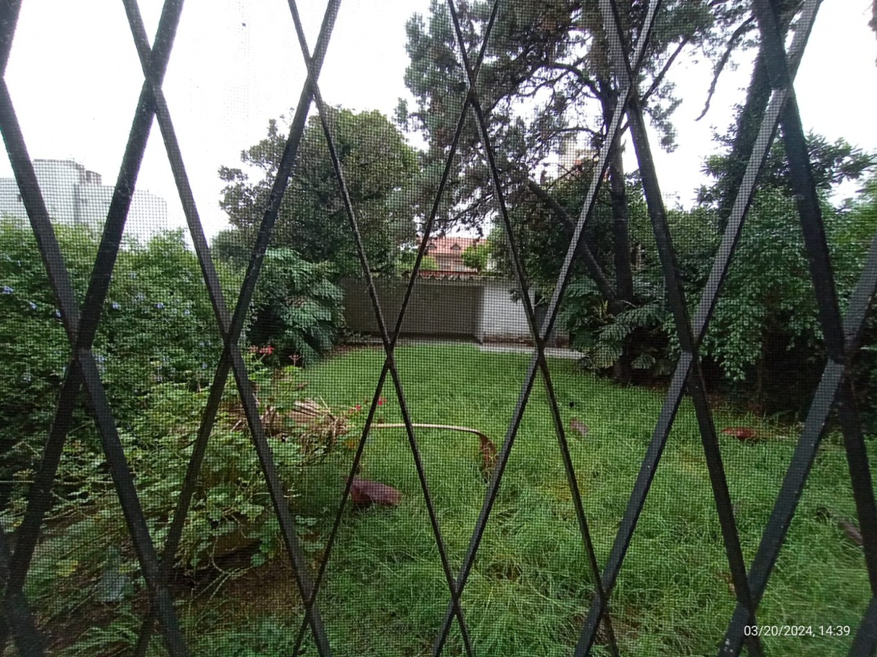 CHALET 4 AMB. C/ COCHERA/ QUINCHO Y PARQUE (CTRO. SAN MIGUEL)