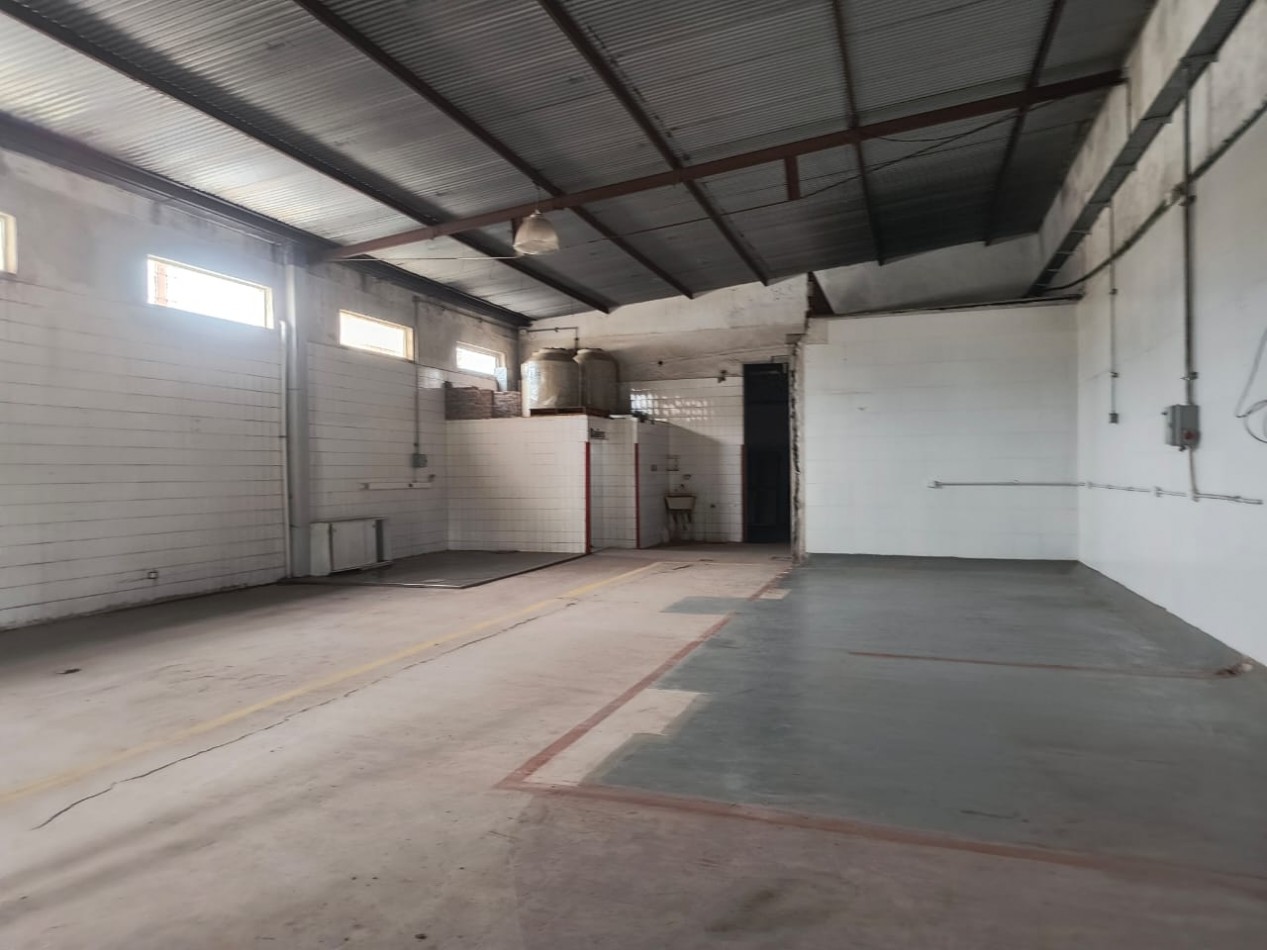 GALPON  290 M2. VILLA DE MAYO