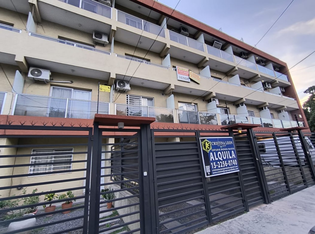 DUPLEX DE 3 AMB. PATIO/BALCON/COCHERA/QUINCHO Y PISCINA