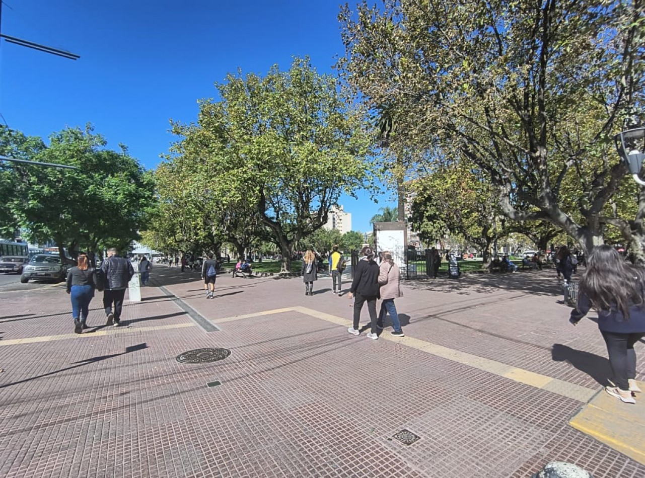 DEPARTAMENTO 4 AMB. C/ BALCON  (CTRO. SAN MIGUEL)