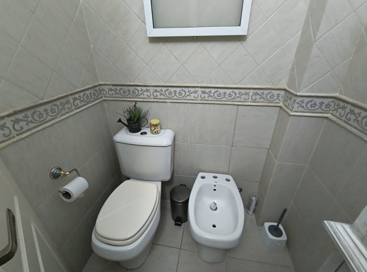 CASA 4 AMB. 2 PLANTAS C/ GARAGE Y PARQUE