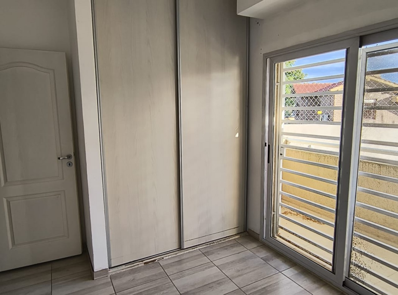 DUPLEX DE 3 AMB. PATIO/BALCON/COCHERA/QUINCHO Y PISCINA