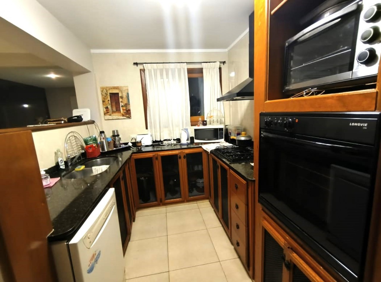 CASA 4 AMB. C/PISCINA Y PARQUE (COUNTRY CLUB ARANJUEZ) ESCOBAR