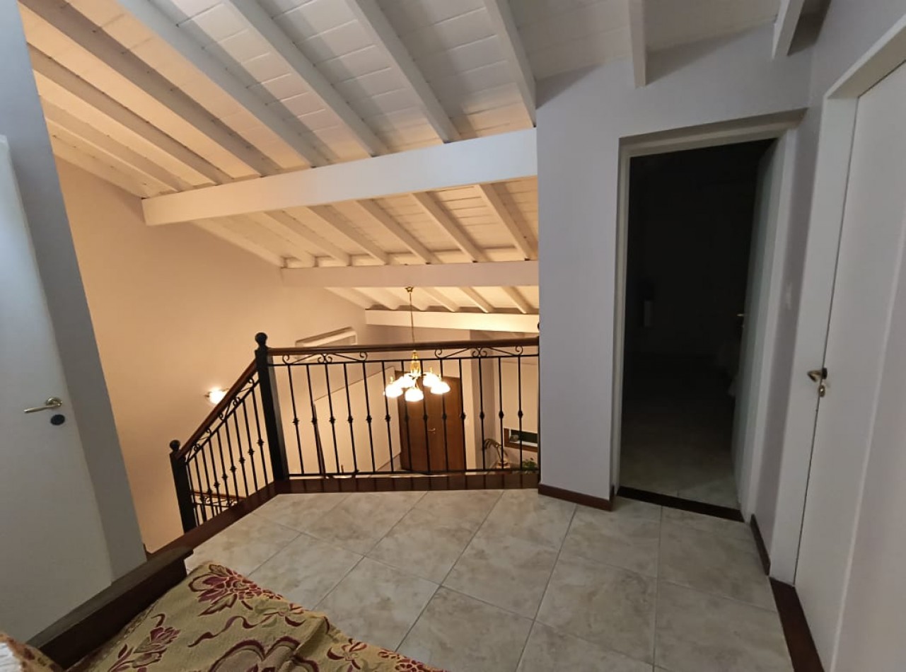 CASA 4 AMB. C/PISCINA Y PARQUE (COUNTRY CLUB ARANJUEZ) ESCOBAR